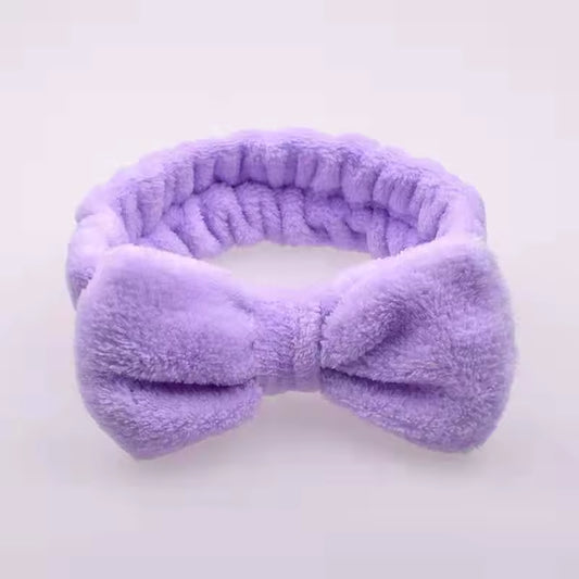 Glow Band - Hält das Haar zurück – ideal für Ihre Skincare-Routine.
